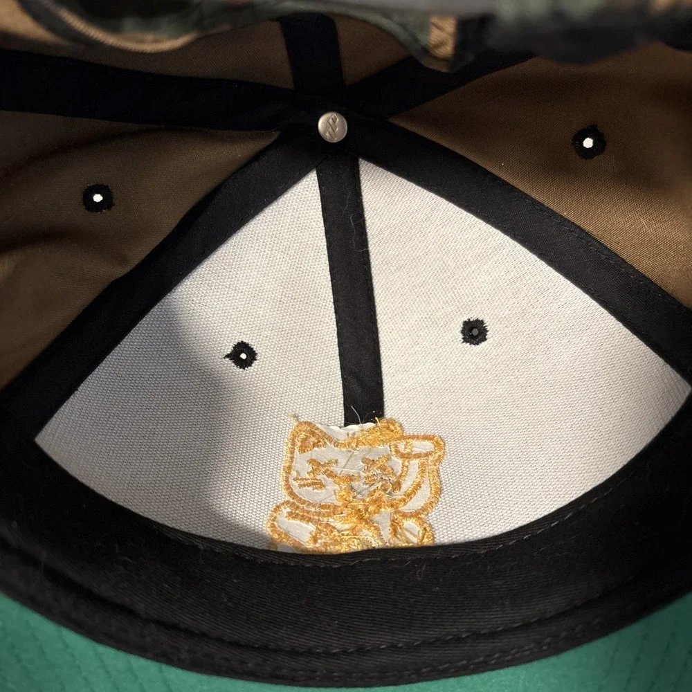 Vtg styleCamo Snapback Hat The Classics TyuPoong P*ssy Is Calling Cat Vice life